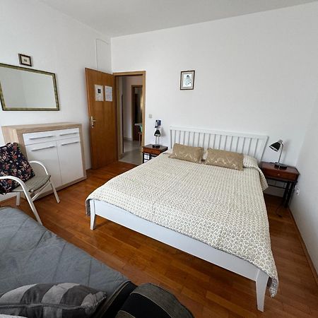 Apartments Duda Pula Pokoj fotografie